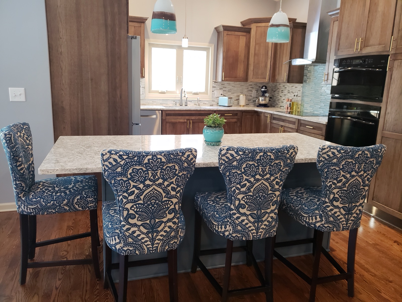 Altus Island Seating